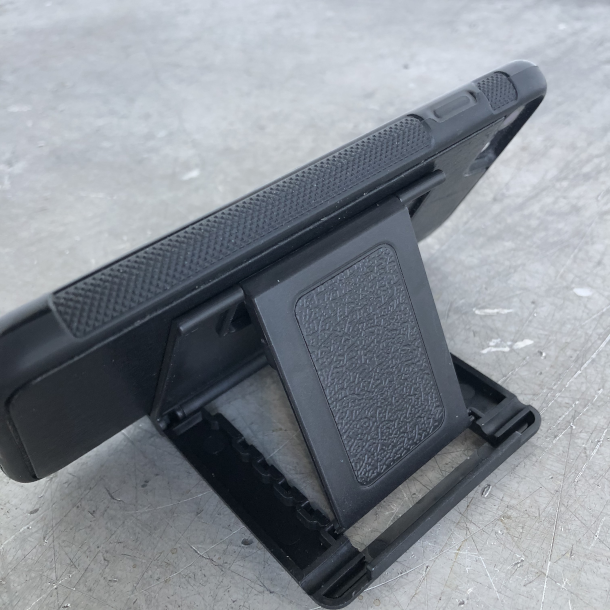 Telefon og ipad holder - sammenklaplig