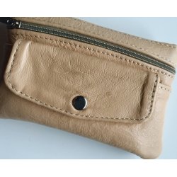 Pung med knap lomme skind
