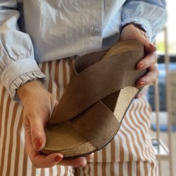 sandal FRANCES M�rk Beige ruskind str 36-41