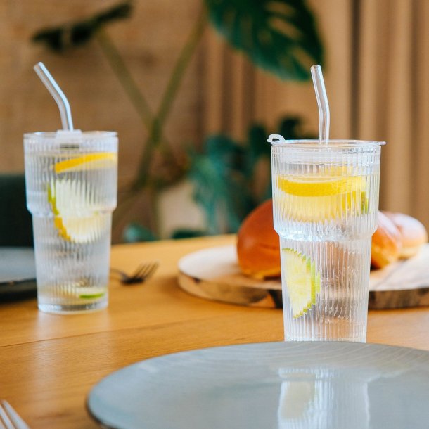 Glaskop med l�g og suger�r 550 ml - 4 pak