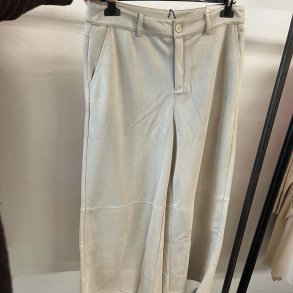 ZeZe bl�d lys buks XL-3XL