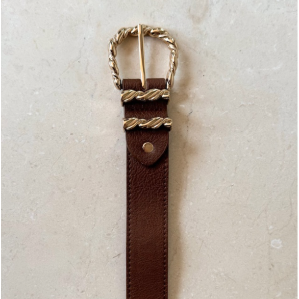 Blte med snoet guld spnde