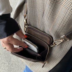 Beth mobiltaske skind