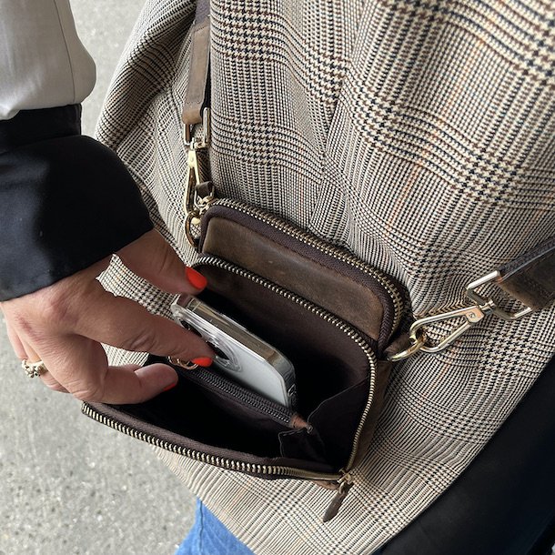 Beth mobiltaske skind