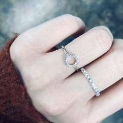 Fingerring cirkel zirkonia s�lv