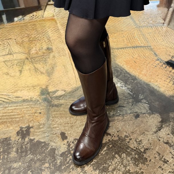 Lang st�vle WHEN WE BREATHE brown skind str 36-41