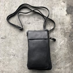 LIVE Molly  Crossbody med mobilrum 