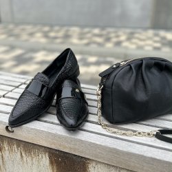 Loafer NEW MOMENTS - sort skind str 36-41