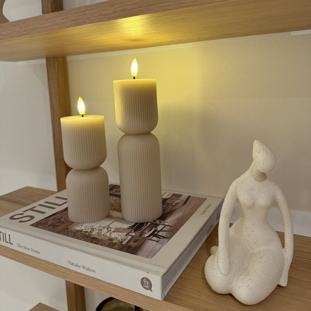 Figur YOGA beige sand