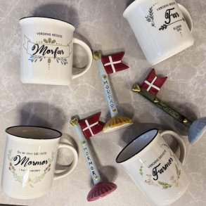 Flag & Krus med familie titler