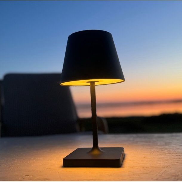 LED bordlampe sort