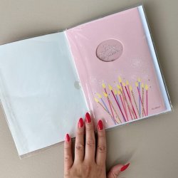 Happy birthday kort med glimmer og konvolut