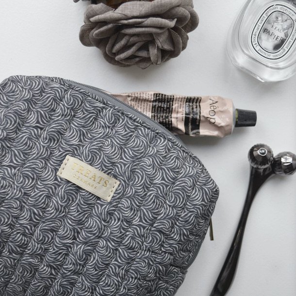 Ida Marie make up purse Toilettaske COW CONCEPT