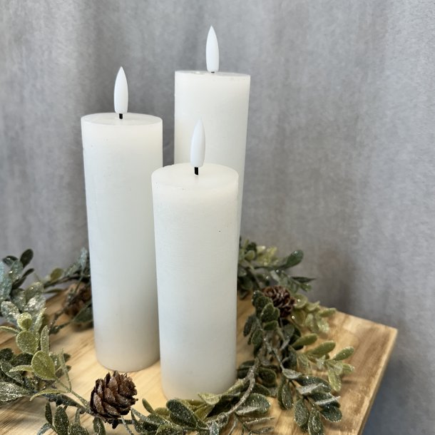 LED vokslys, H 20cm, Dia. 5cm, 3/St, Hvid, ekskl. 6xAAA batteri