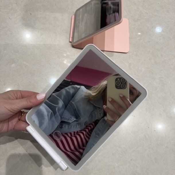 LED Make-Up spejl - 3 lys funktioner 