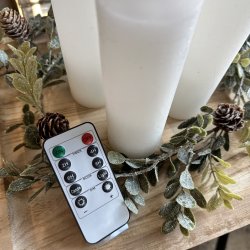 LED vokslys, H 20cm, Dia. 5cm, 3/St, Hvid, ekskl. 6xAAA batteri