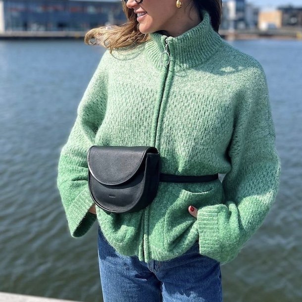 Enya Crossbody Sort skind