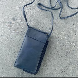 LIVE Molly  Crossbody med mobilrum 