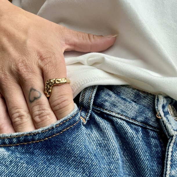 Ring Hammered Wave Forgyldt Vandfast 