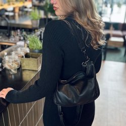 Leslie Crossbody skind