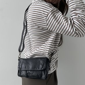 Malta Crossbody 