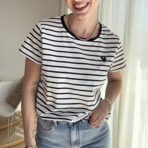 T-shirt med striber og hjerte 