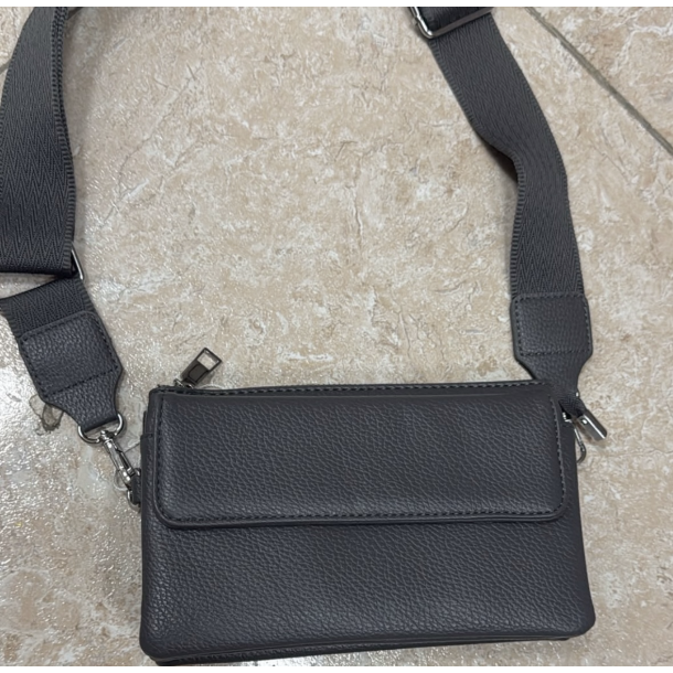 Crossbody Alberte