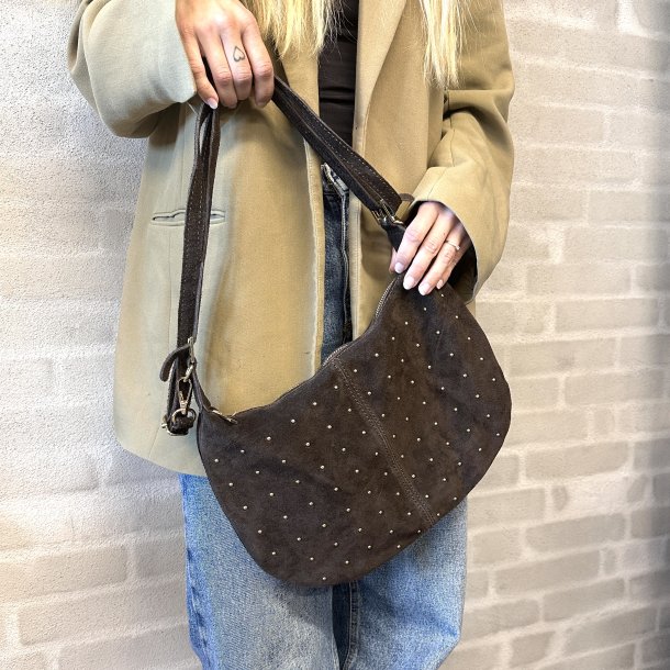 Crossbody Rils med nitter Ruskind