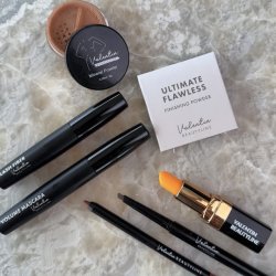 Ultimate Flawless finishing powder