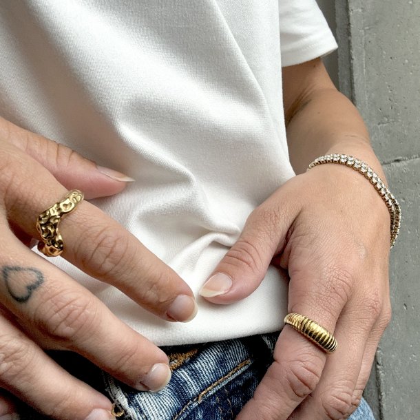 Ring Hammered Wave Forgyldt Vandfast 