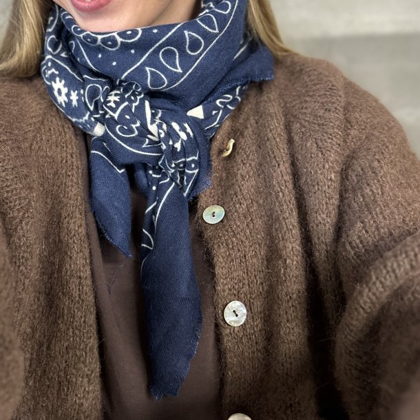 Trklde Alberte i viskose og uld mix