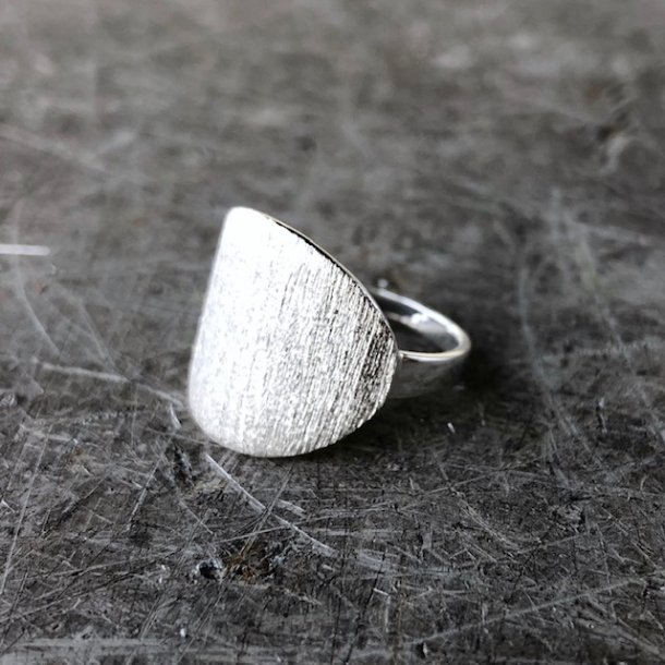 Ring shape signet slv