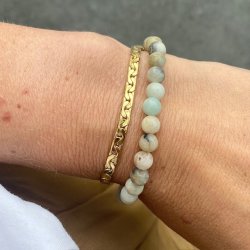 Armbnd med mineral perler