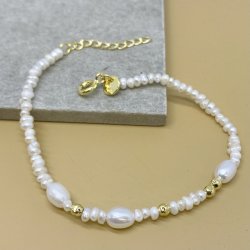 Haiden armbnd m. hvide perler forgyldt