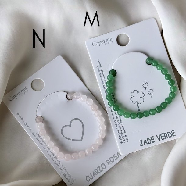 Armbnd med mineral perler