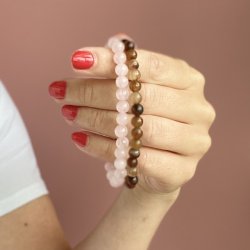 Armbnd med mineral perler