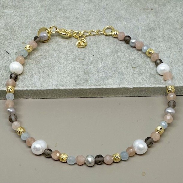 Armbnd MIAH forgyldt slv