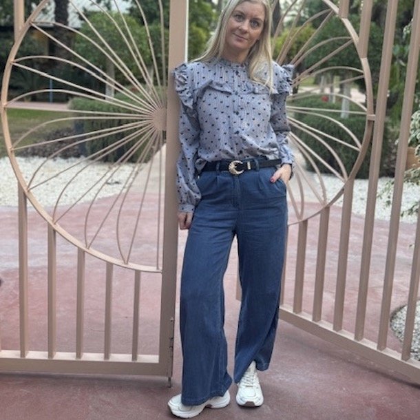 Blte MELLOW sort med guld spnde