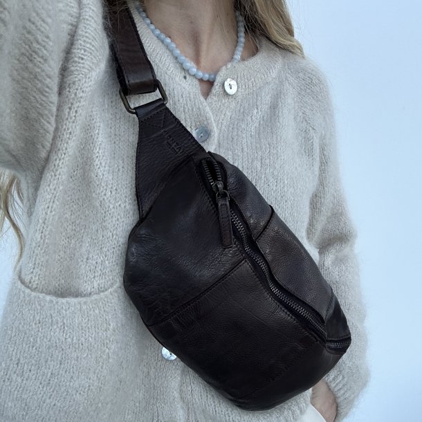 Custer bumbag washed skind