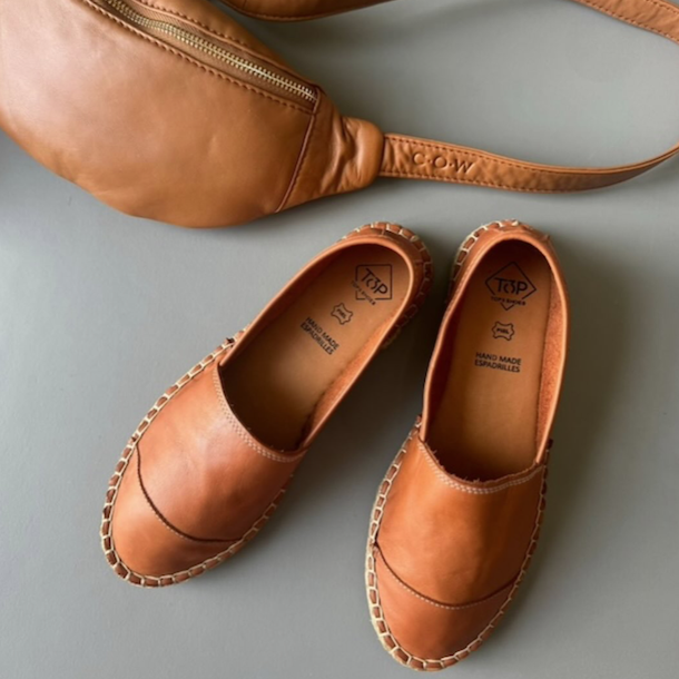 Cow bltetaske soft cognac lammeskind