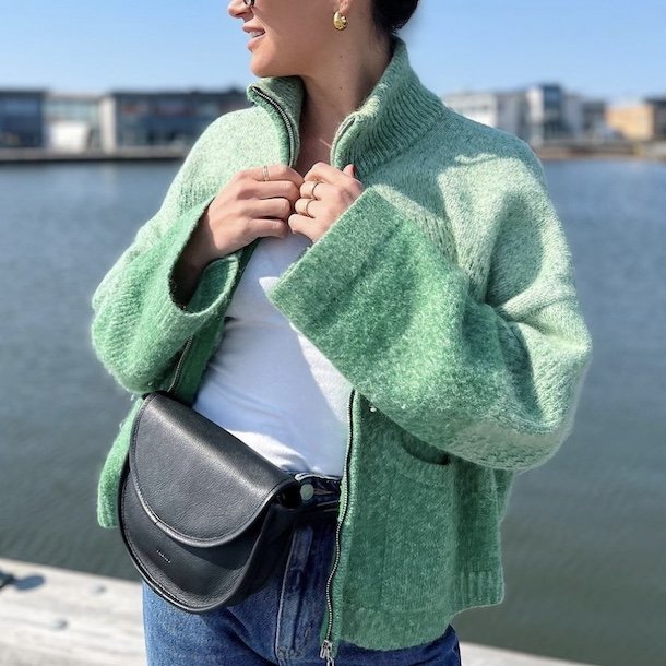 Enya Crossbody Sort skind
