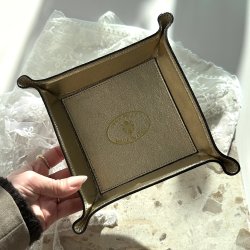 Opbevaringsbakke i skind 