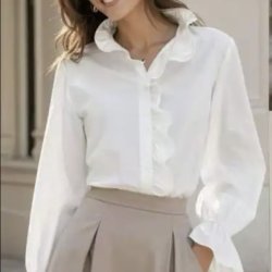 Skjorte med fl�se kant Elina, str. s-xl