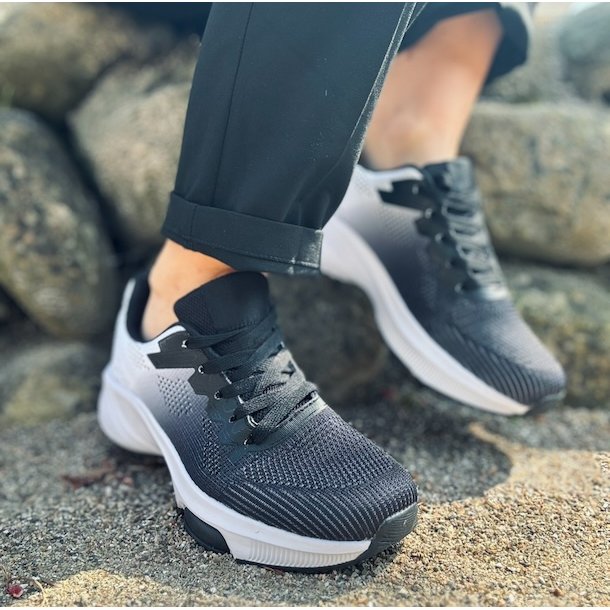 Sneakers ACTIVE black/white str. 36-41