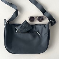 Nylon crossbody boat 