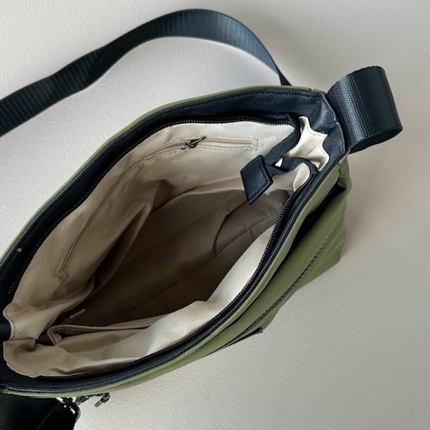 Crossbody m. 4 rum nylon