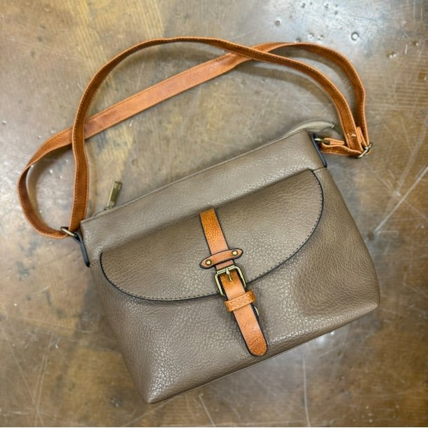Crossbody med klap
