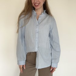 Skjorte med v-neck 