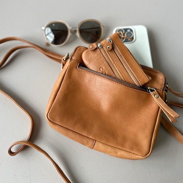 Vilde small crossbody - skind