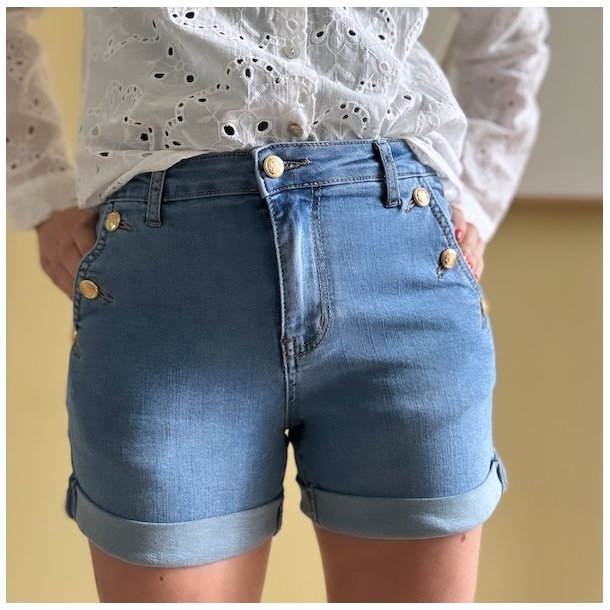 Denim shorts m. knapper lys bl